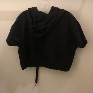 ALO Yoga Tops - Alo black short sleeve hooded top sz M 71653 ALO Yoga Tops - Alo black short sleeve hooded top sz M 71653